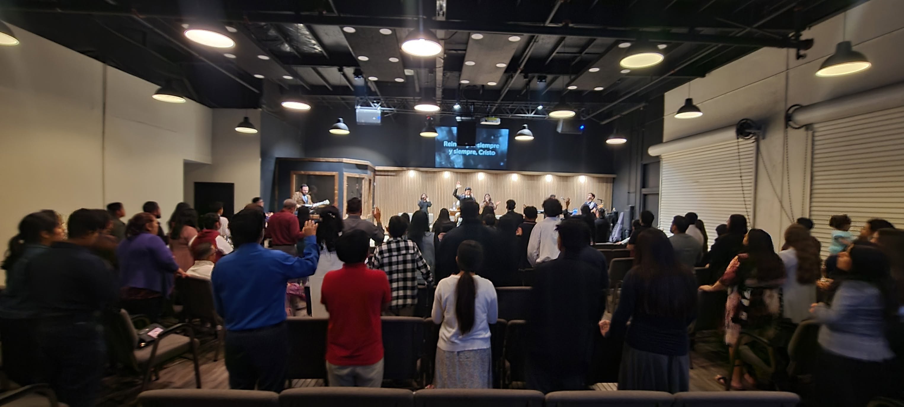 Servicio de Jovenes / Youth Service